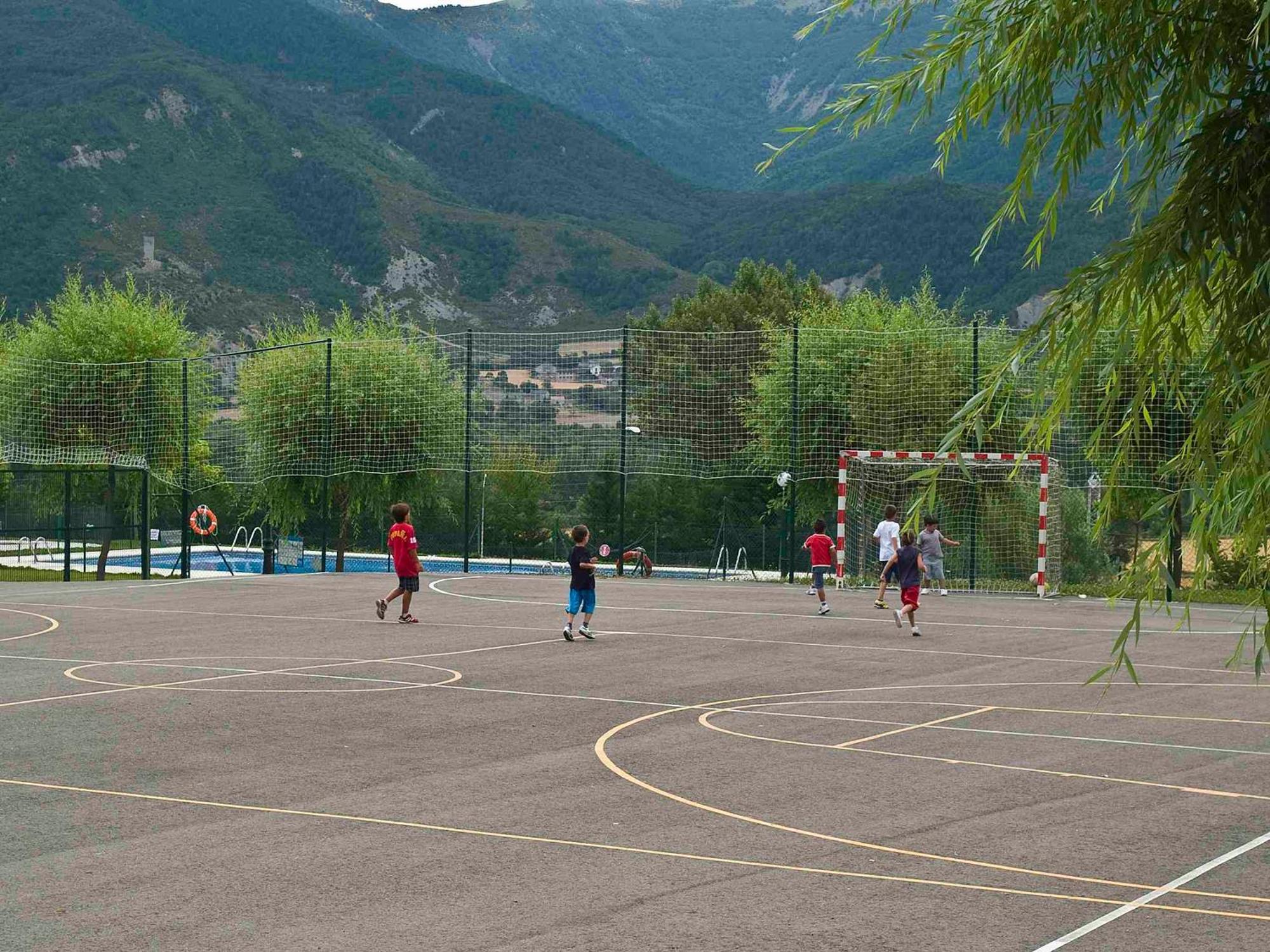 Camping Valle De Tena ซาบิญานิโก ภายนอก รูปภาพ